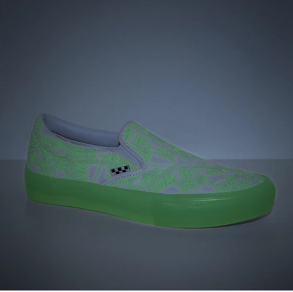 VANS GLOW IN THE DARK MEN 9.5 slip on
